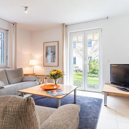 Gruene Strasse G1 *